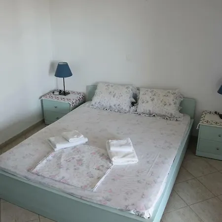 Kalyves - Seafront Appartement